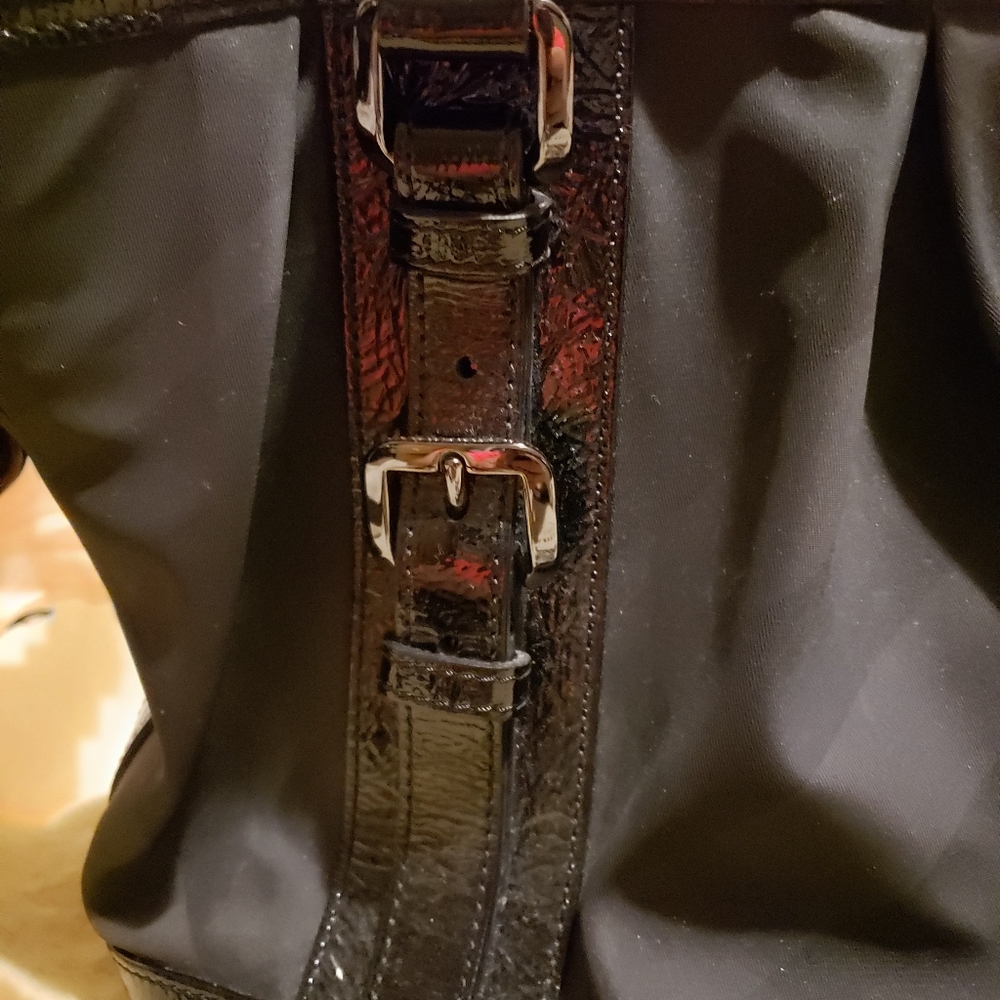 Burberry purse - Picture 4 of 10